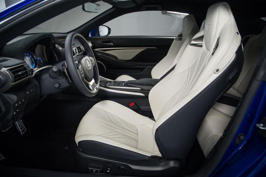Интерьер Lexus RC F 2014 года  (NA) (фото 29 из 200)